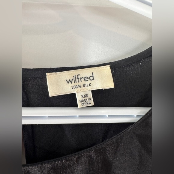 Aritzia Wilfred Women’s Silk Dark Romance Black Long Sleeve Lace Top Size XXS - Picture 6 of 6